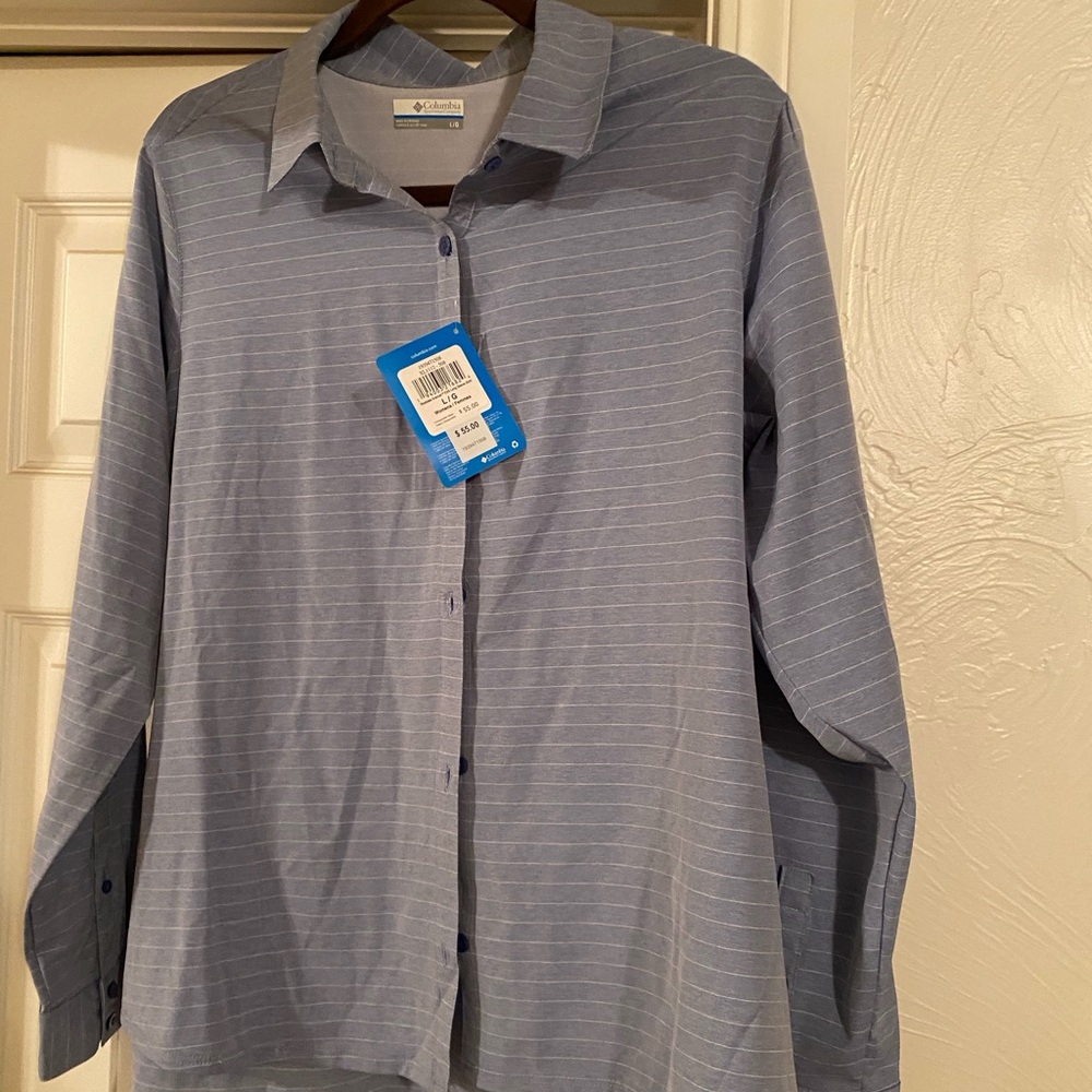 NWT Columbia Women's Blue Button Down Shirt